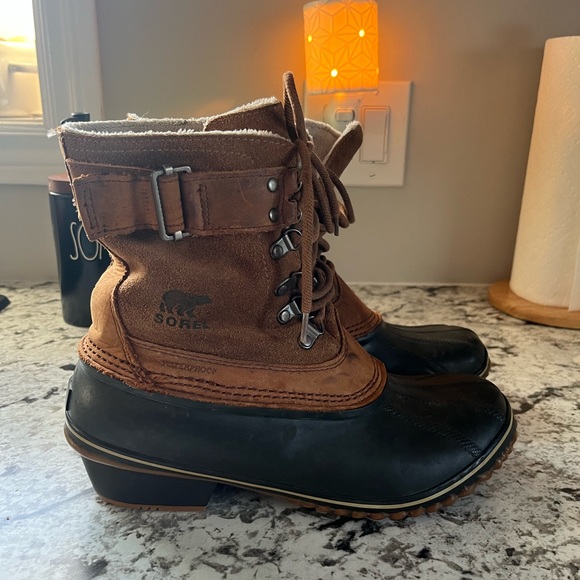 Sorel Fancy Lace II - Picture 3 of 5